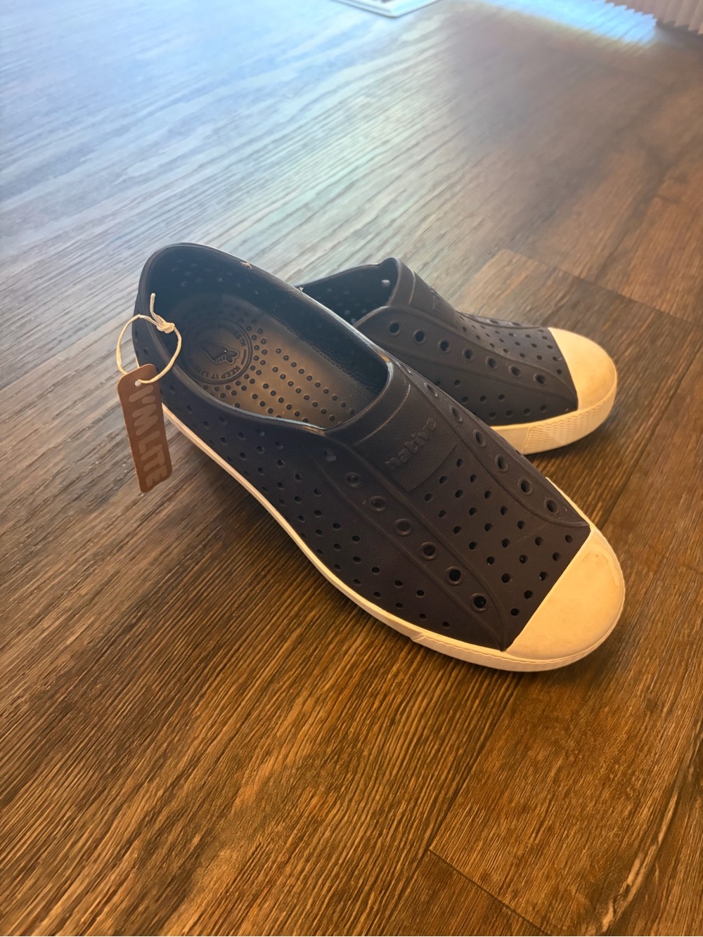 NWT Native Jefferson Slip On Shoes Regatta Blue Shell White Youth Kids Size 4